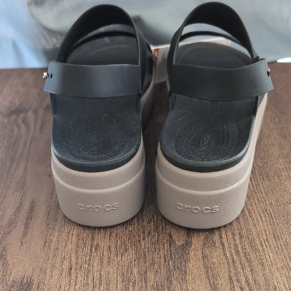 CROCS Black and Gray Platform Sandals - Picture 5 of 8